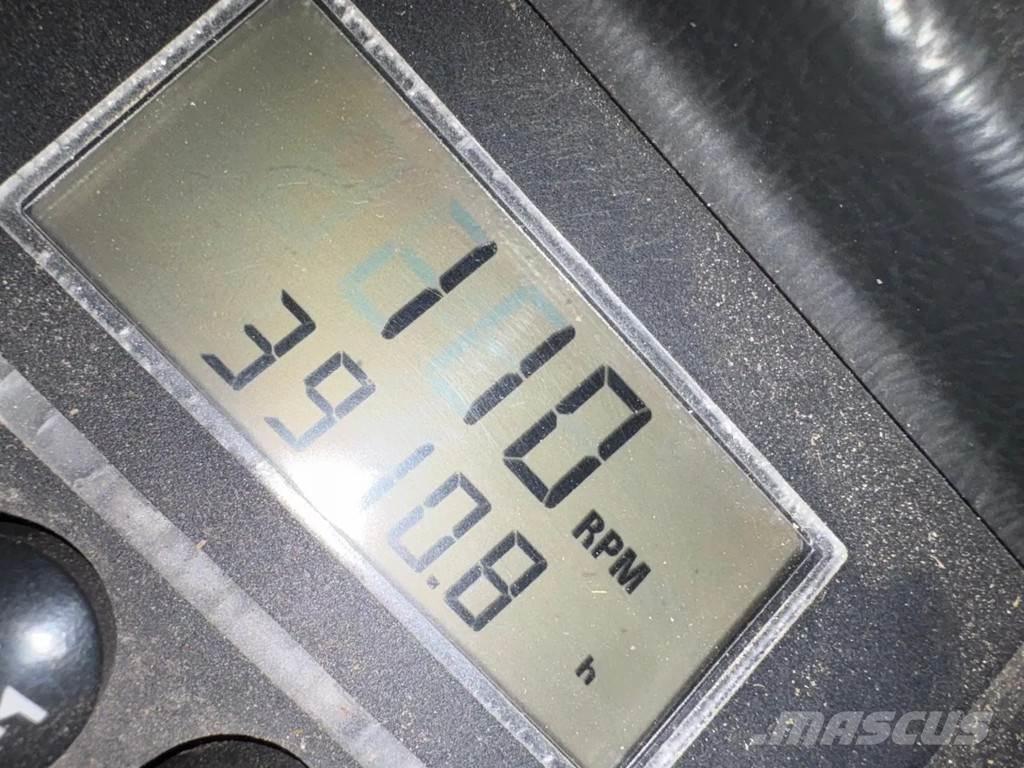 Aebi MFH 2500 Cadde süpürücüler