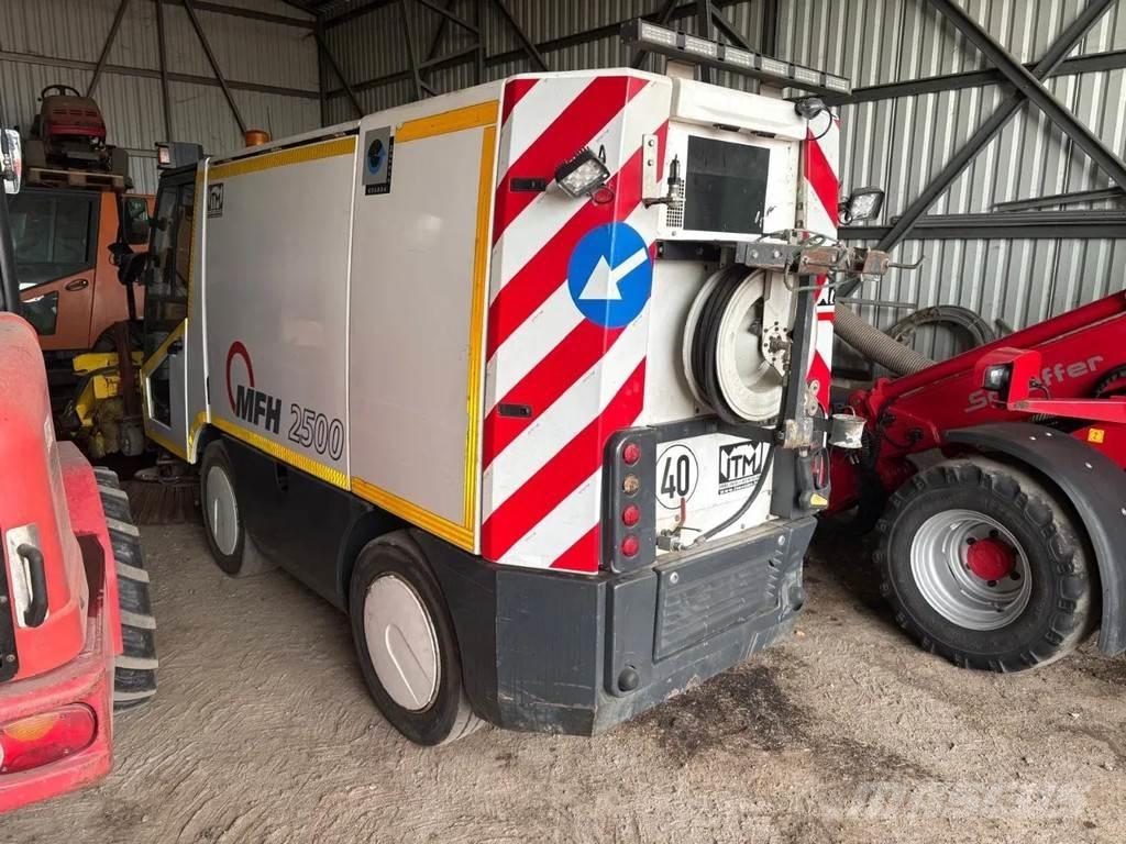 Aebi MFH 2500 Cadde süpürücüler