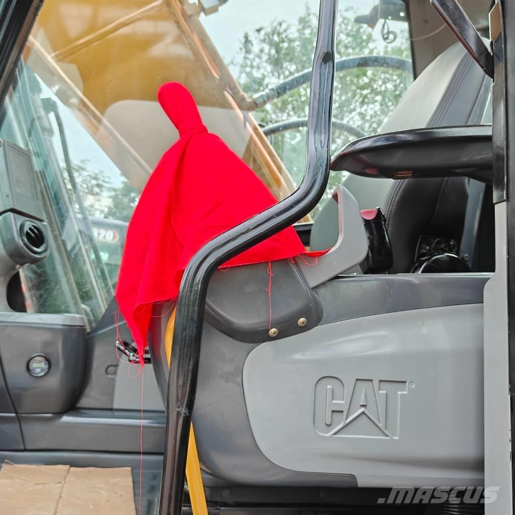 CAT 320 D Paletli ekskavatörler