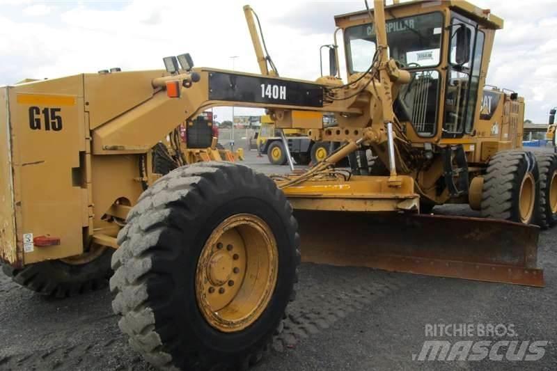 CAT 140H Greyderler