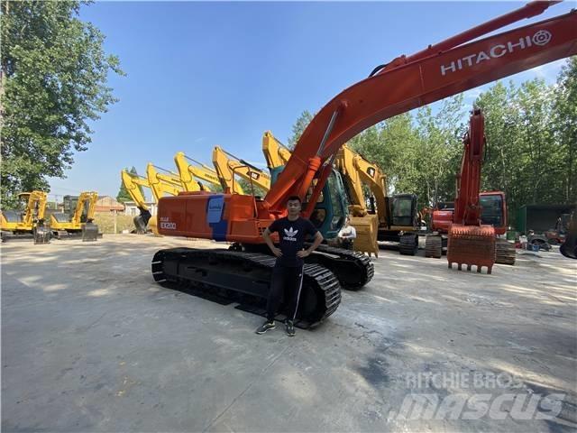 Hitachi EX 200 Paletli ekskavatörler