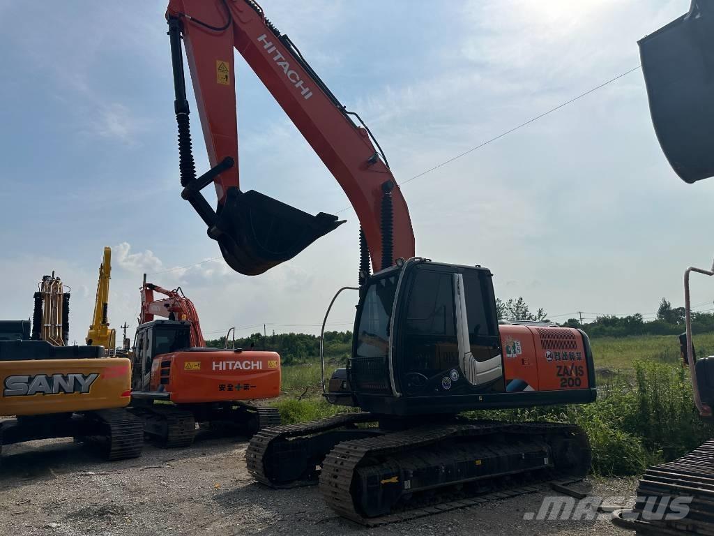 Hitachi ZX200 Paletli ekskavatörler