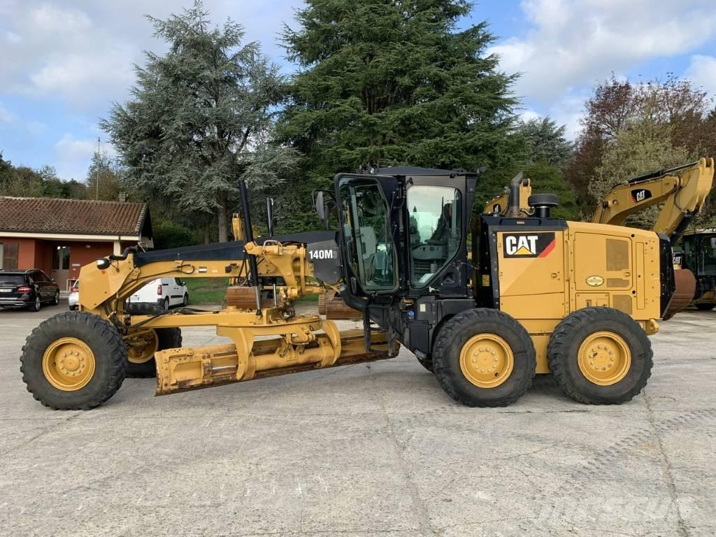 CAT 140 M 3 Greyderler