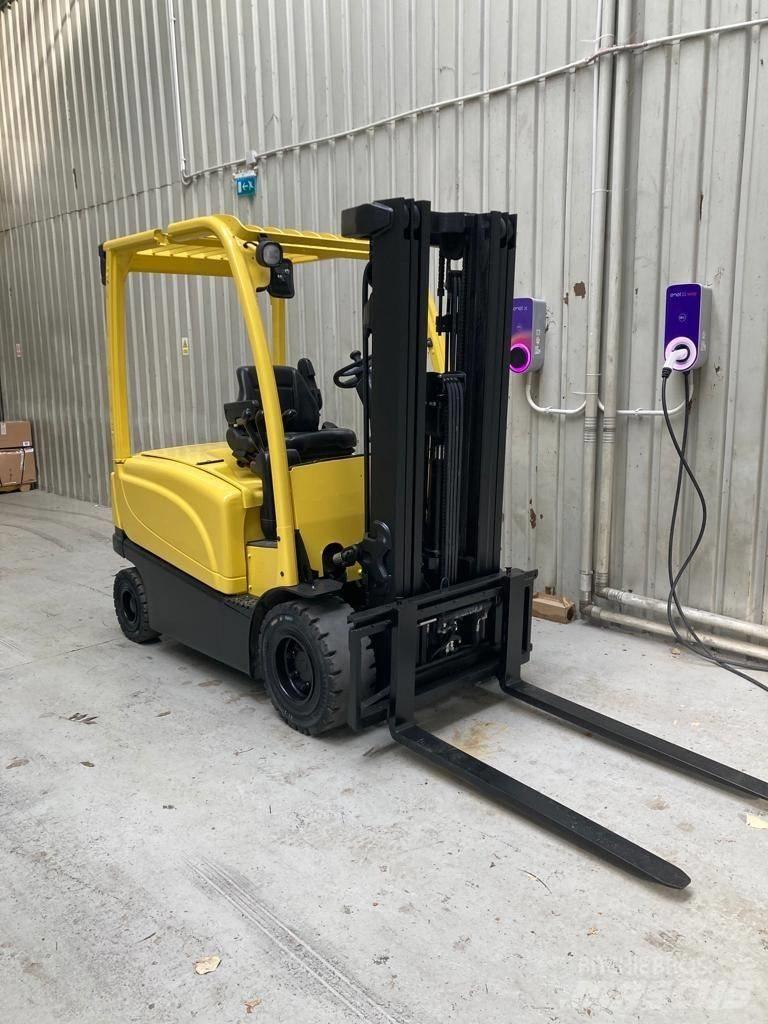 Hyster J2.5XN Elektrikli forkliftler