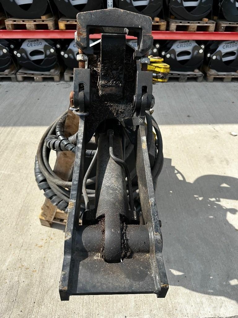 John Deere 730 Agaç kesme robotlari