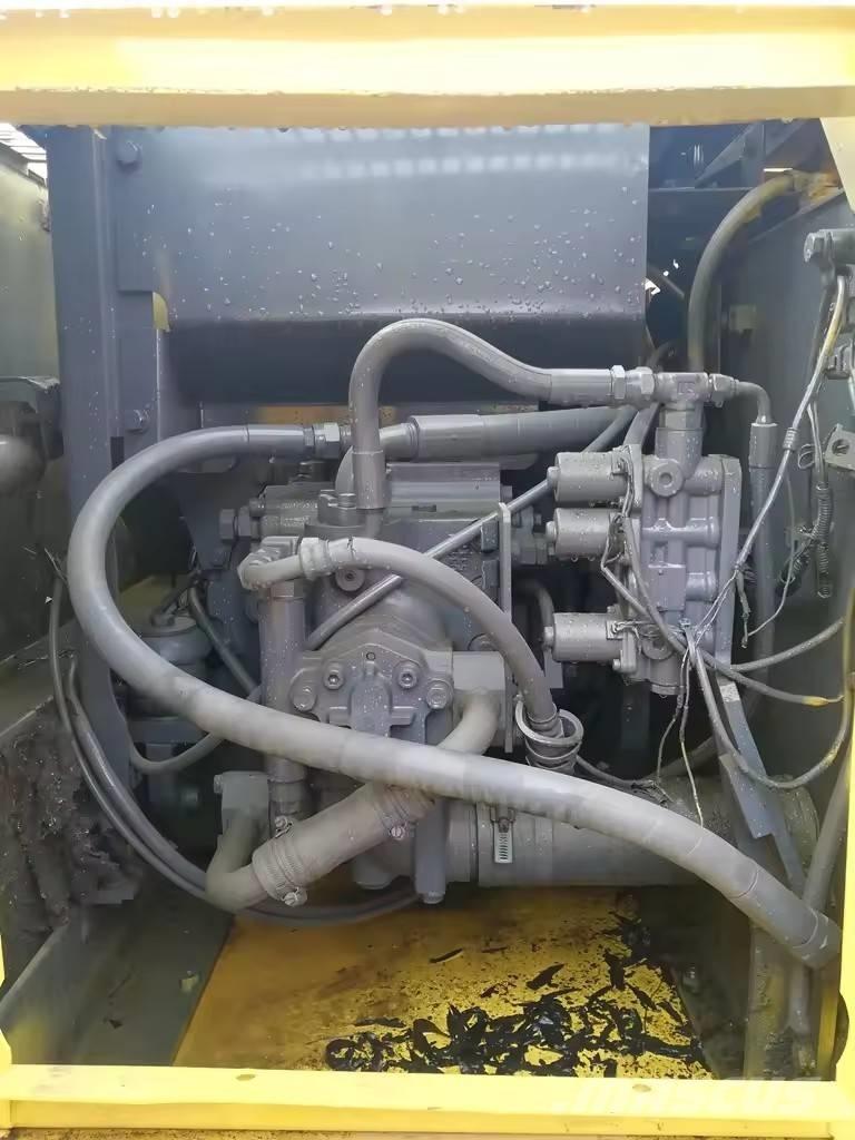 Komatsu PC 120 Paletli ekskavatörler