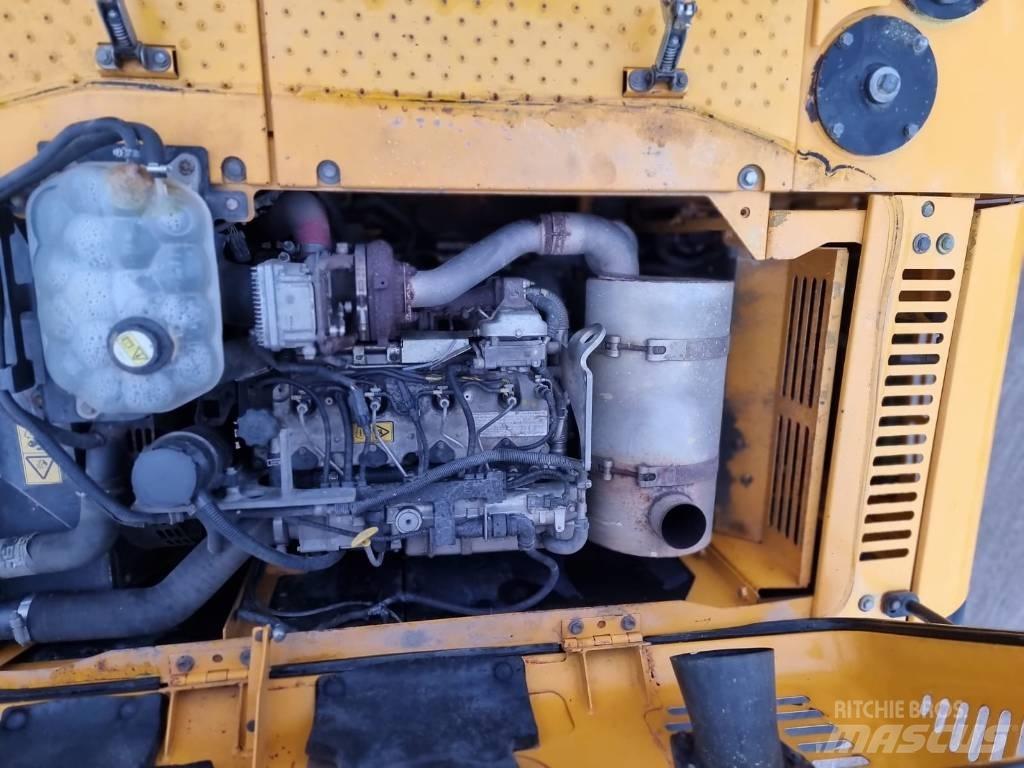 JCB JS 220 LC Paletli ekskavatörler