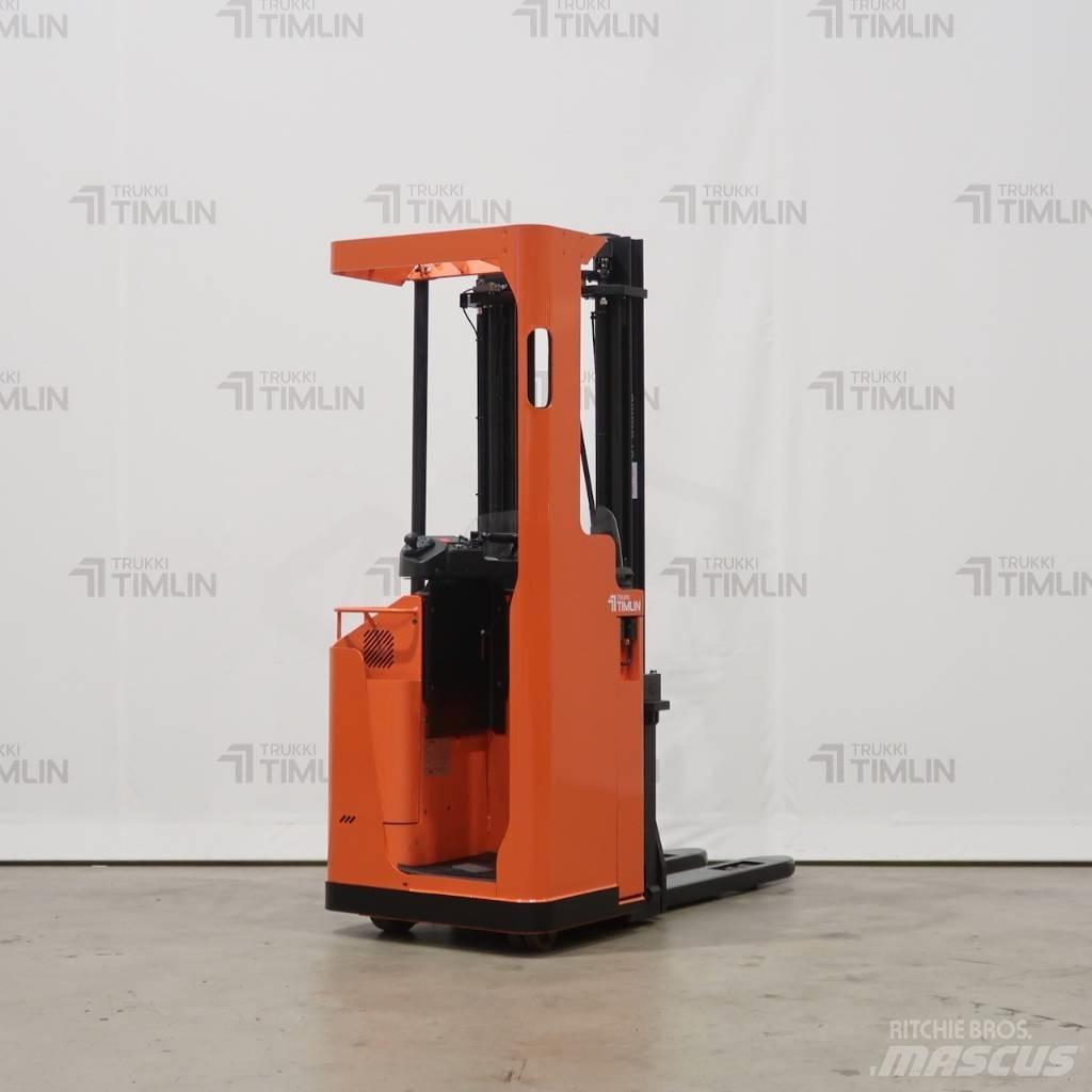 Toyota SSE135 Akülü depo ekipmanları