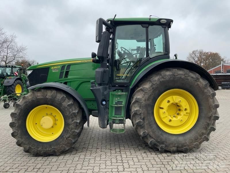 John Deere 6250R Traktörler