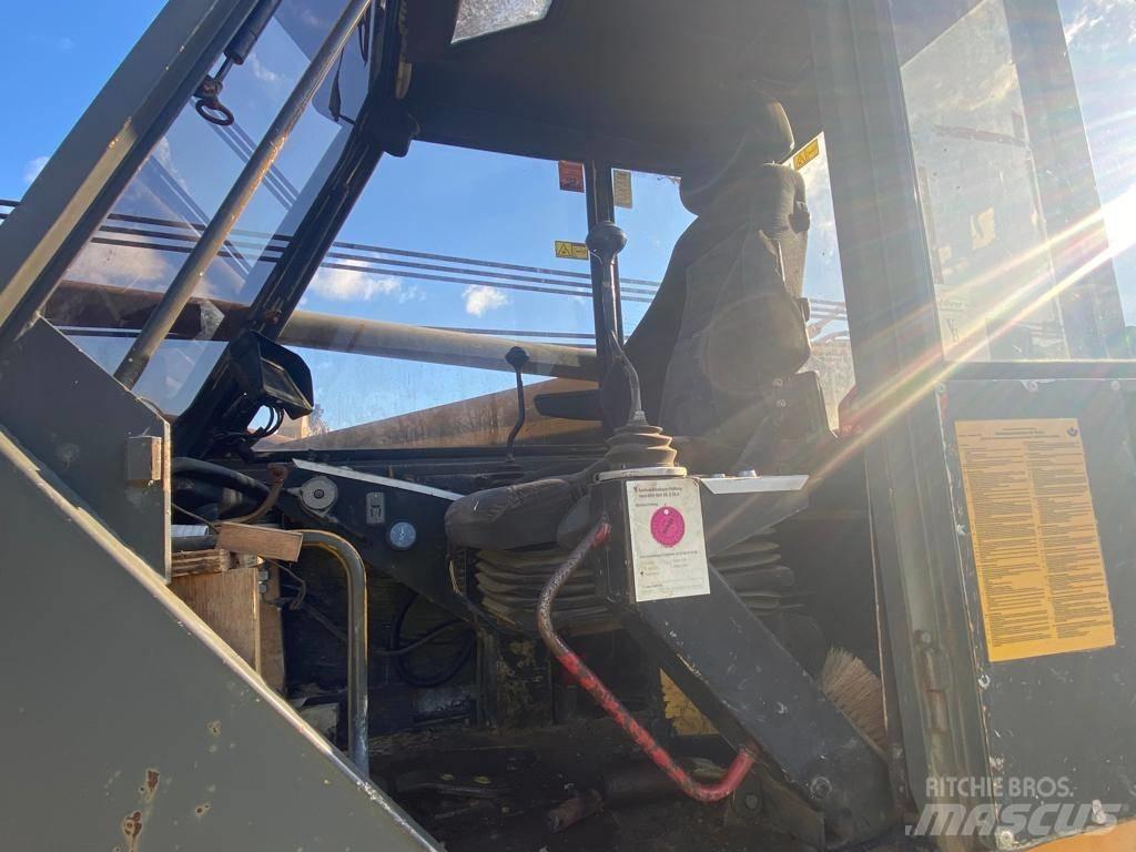 Sennebogen S 1225 R Sallama kepçeler