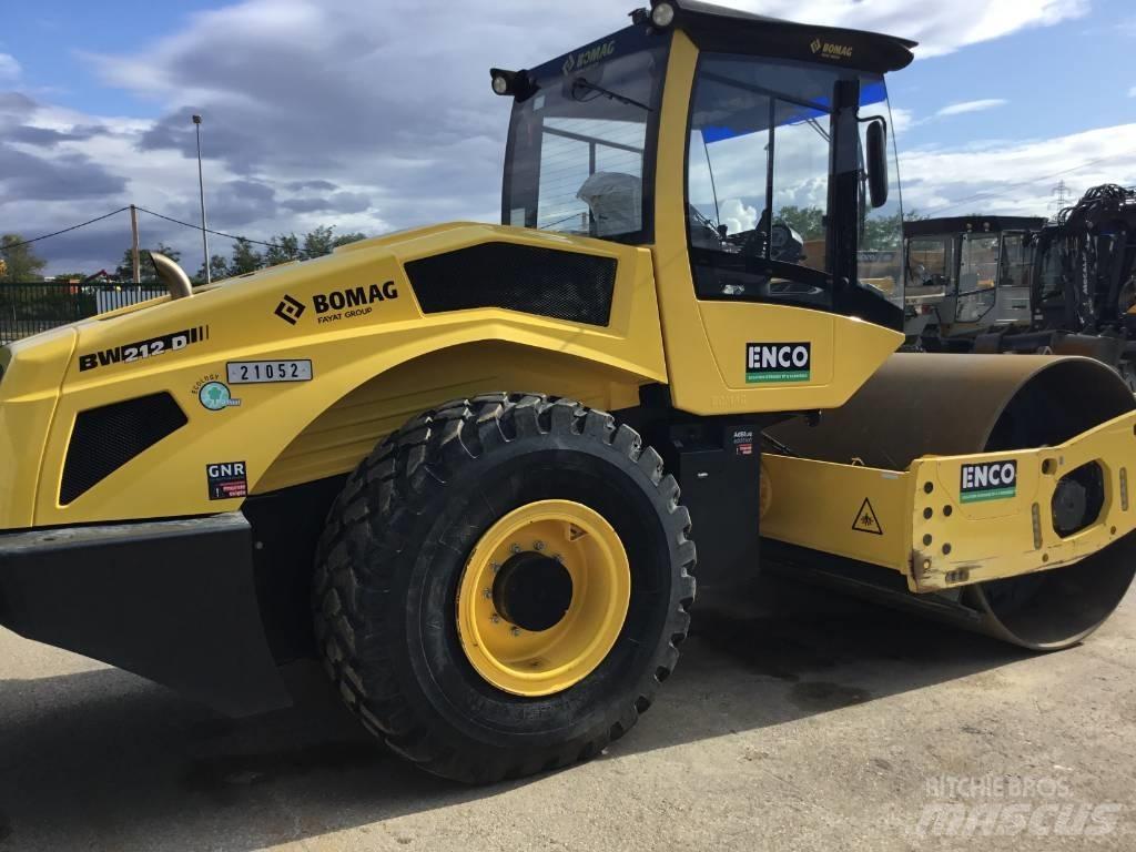 Bomag BW212D5 Zemin sıkıştırma makineleri