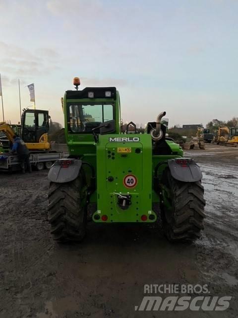 Merlo TF42.7CS Tarimsal teleskopik yükleyiciler
