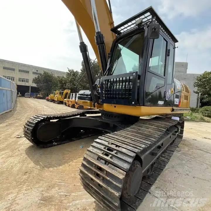 CAT 330D2 Paletli ekskavatörler