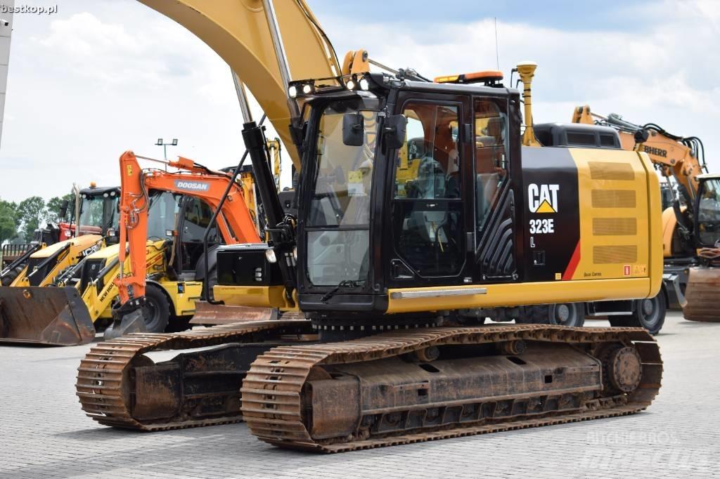 CAT 323 EL Paletli ekskavatörler