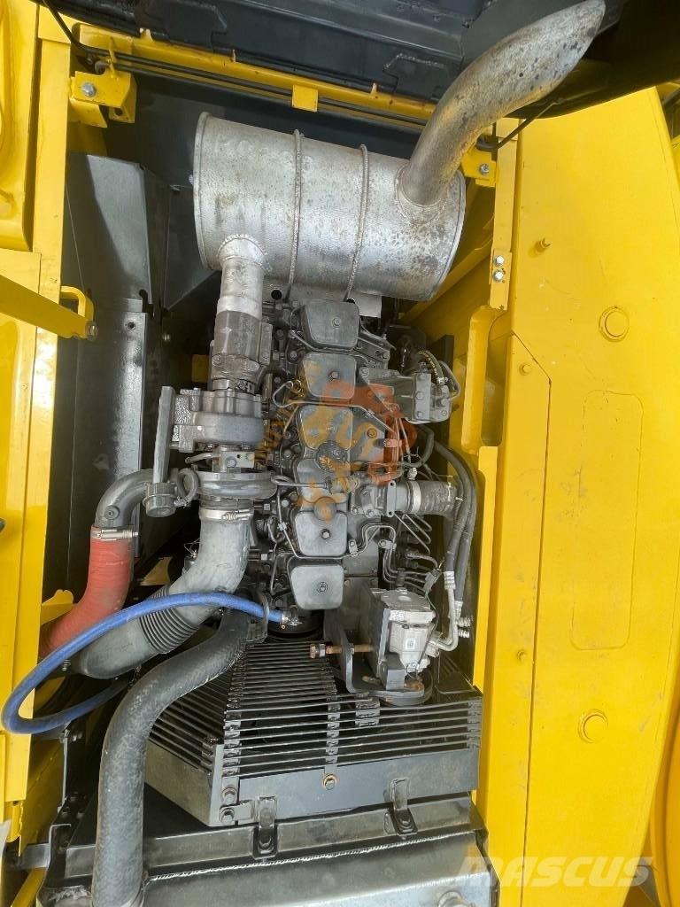 Komatsu PC 220-7 Paletli ekskavatörler