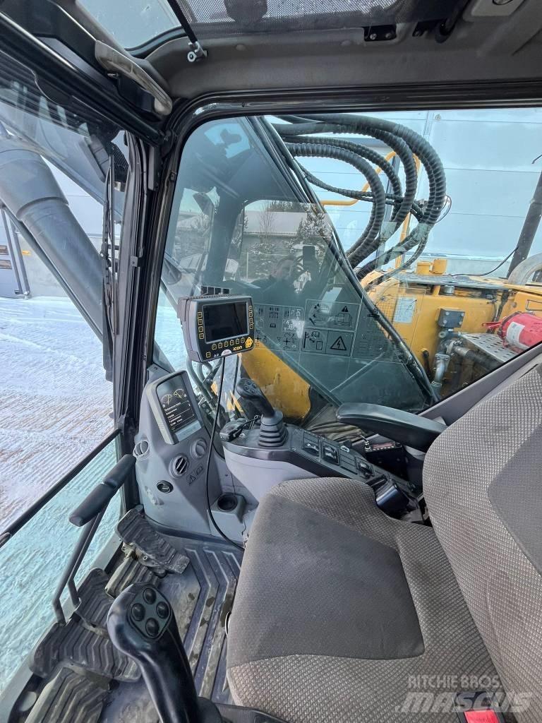 Volvo ECR 305 C L Paletli ekskavatörler