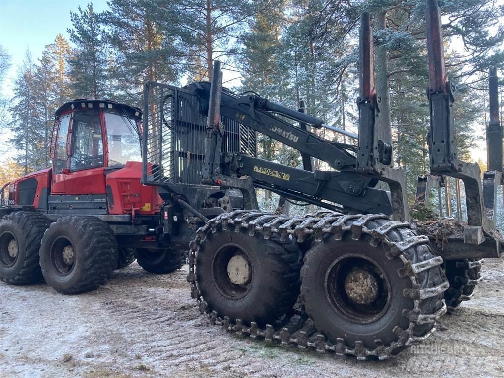 Komatsu 895 Tomruk yükleyici traktörler