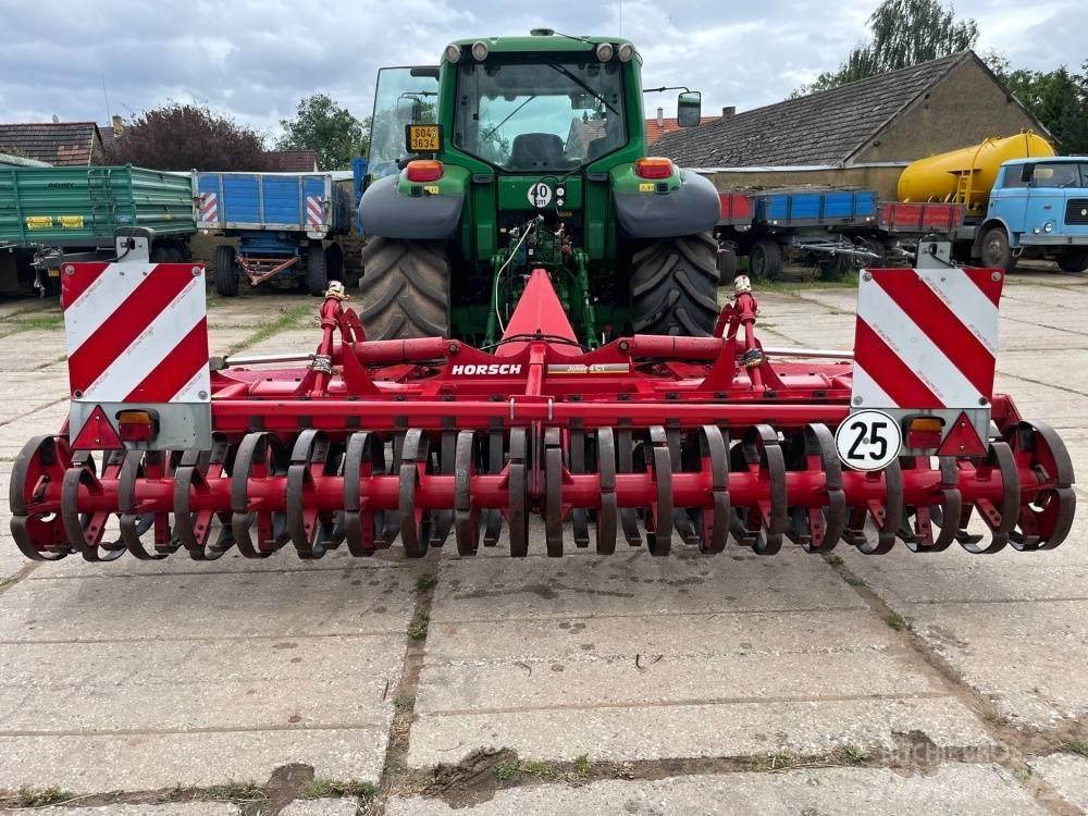 Horsch Joker 4 CT Keski pullukları