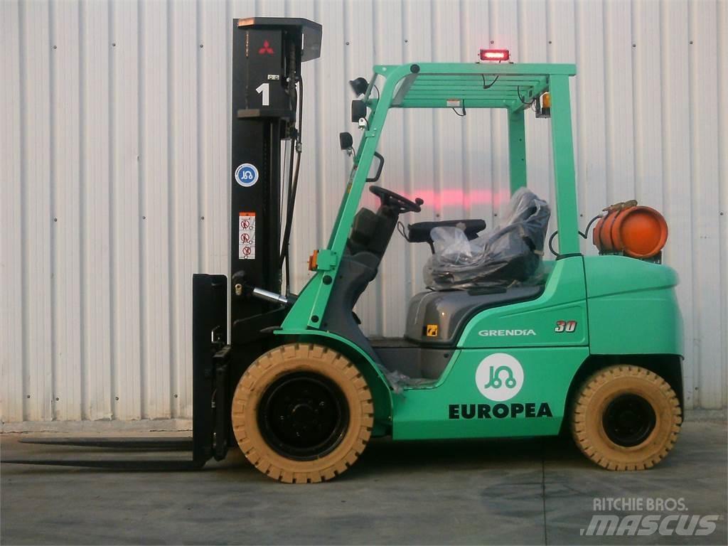 Mitsubishi FG30NTD LPG'li forkliftler