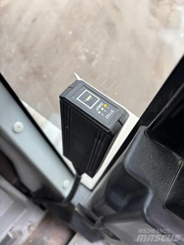 CAT 320EL Paletli ekskavatörler