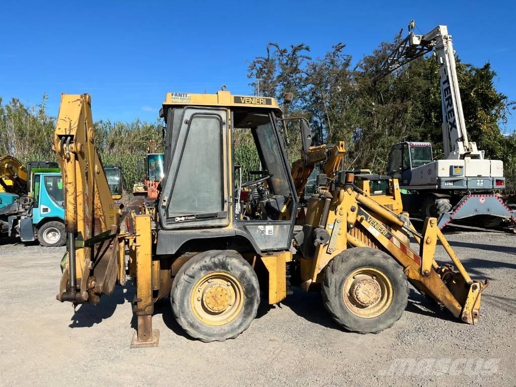 Venieri 2.23 Kazıcı yükleyiciler - beko loder