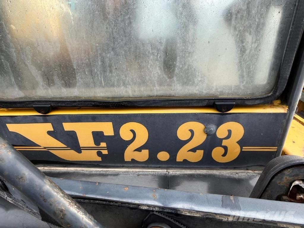 Venieri 2.23 Kazıcı yükleyiciler - beko loder