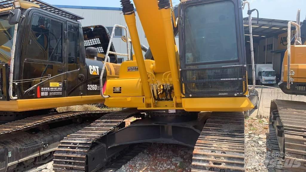 Komatsu PC 200 Paletli ekskavatörler