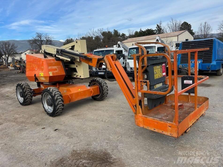JLG 340 AJ Körüklü personel platformları