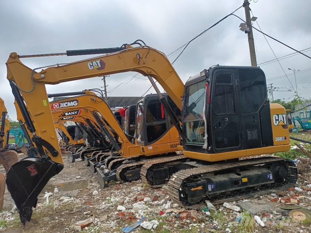 CAT 308E Paletli ekskavatörler
