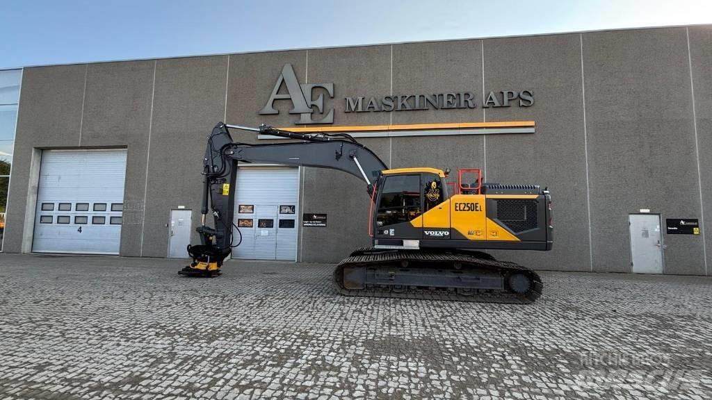 Volvo EC 250 EL Paletli ekskavatörler