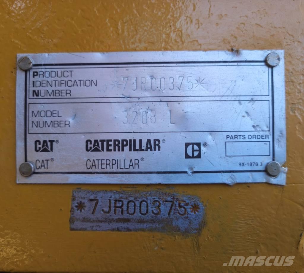 CAT 320 B L Paletli ekskavatörler