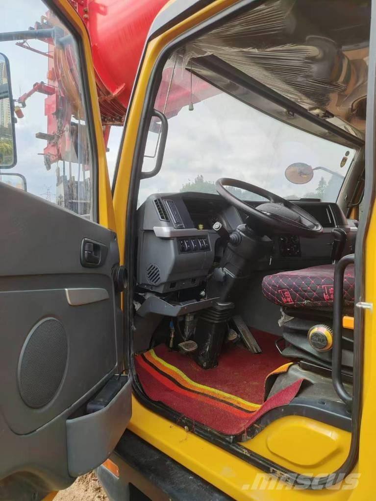 Sany STC1300C8 Yol-Arazi Tipi Vinçler (AT)