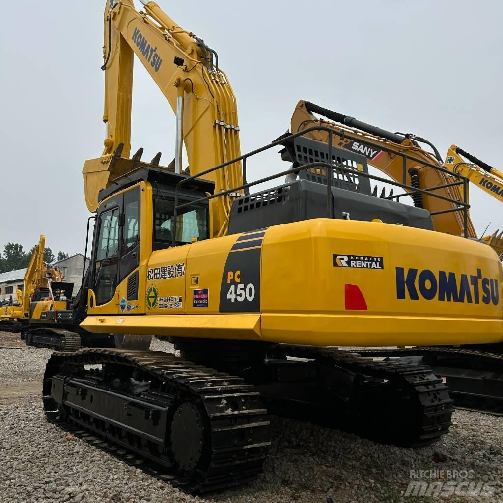 Komatsu 450 Paletli ekskavatörler
