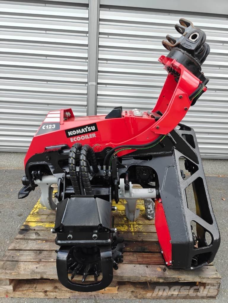 Komatsu C 123 Agaç kesme robotlari