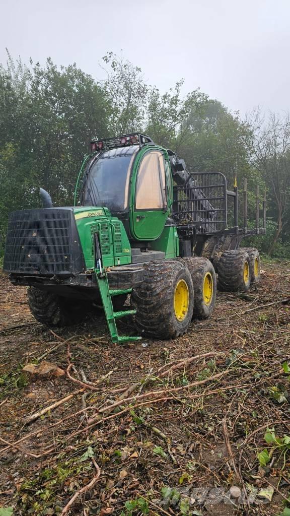 John Deere 1110 E Tomruk yükleyici traktörler