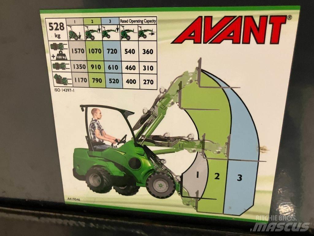 Avant 528 Çok amaçlı yükleyiciler
