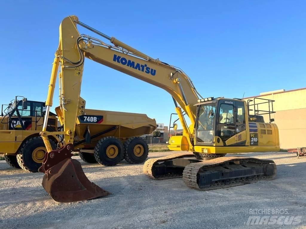 Komatsu PC 210 LC Paletli ekskavatörler