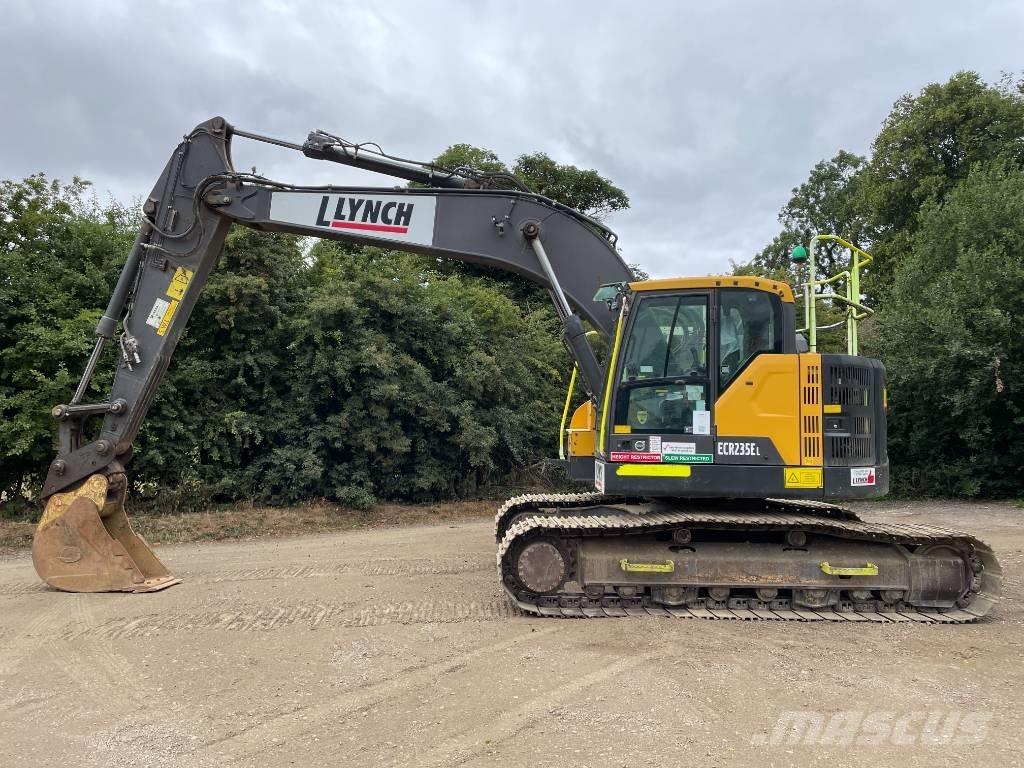 Volvo ECR 235 Paletli ekskavatörler