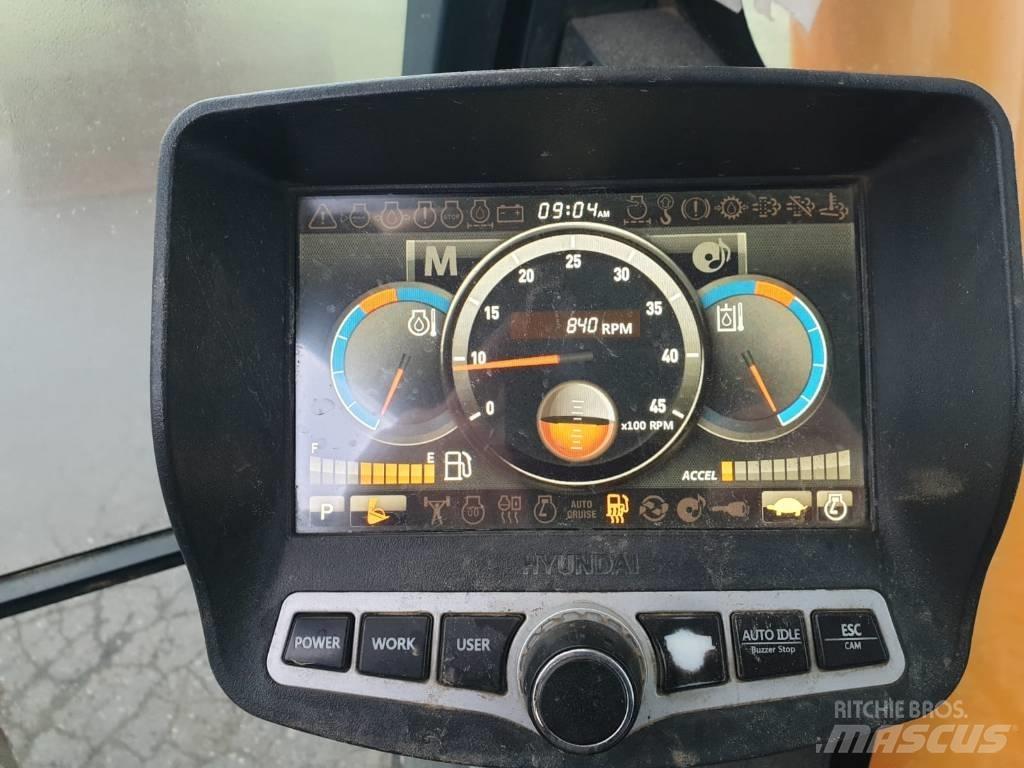Hyundai R 220 LC-9A Paletli ekskavatörler