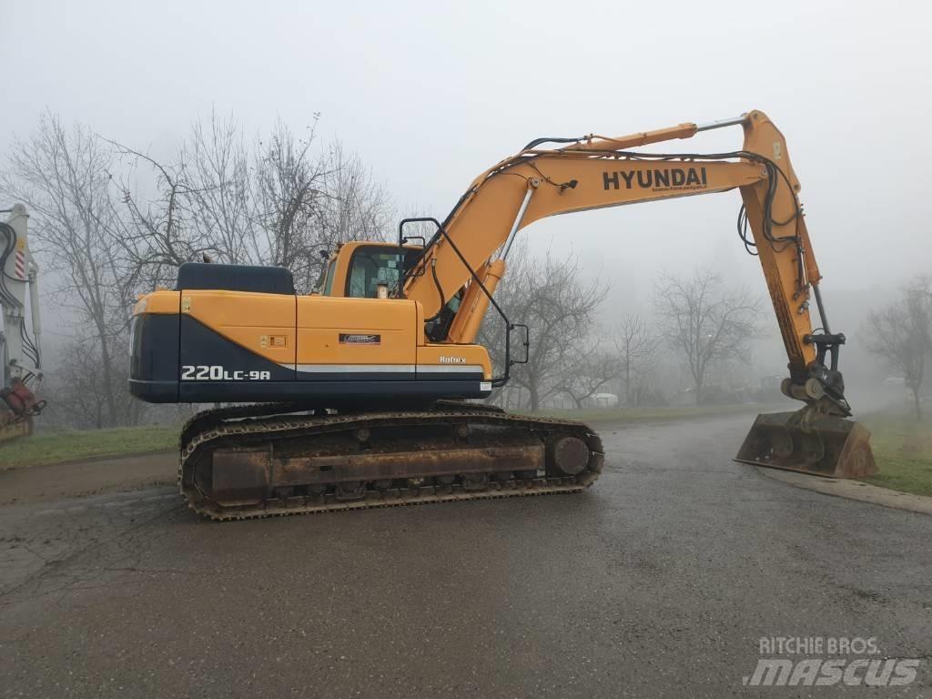 Hyundai R 220 LC-9A Paletli ekskavatörler