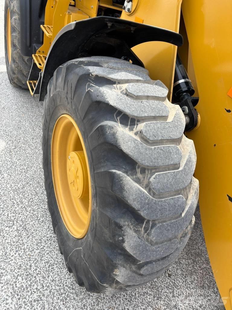 CAT 918 M Tekerlekli yükleyiciler