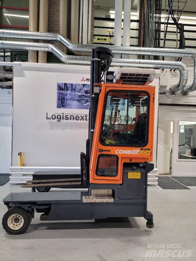 Combilift C 4000 4 yönlü reach truck