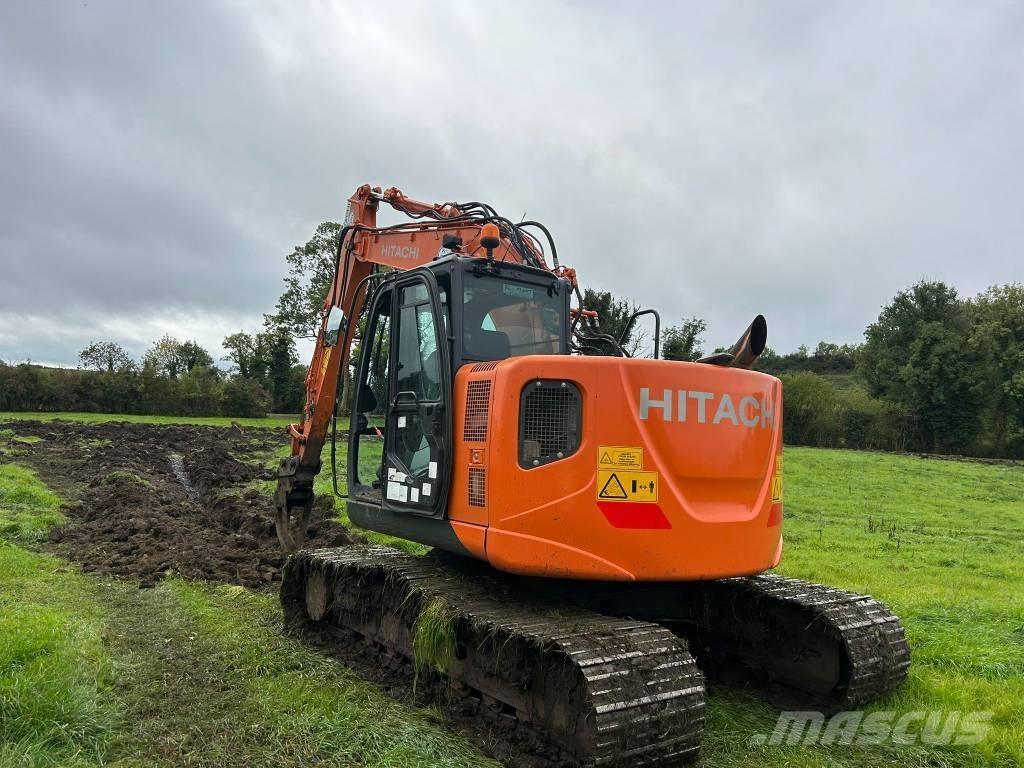 Hitachi ZX135-5 Paletli ekskavatörler