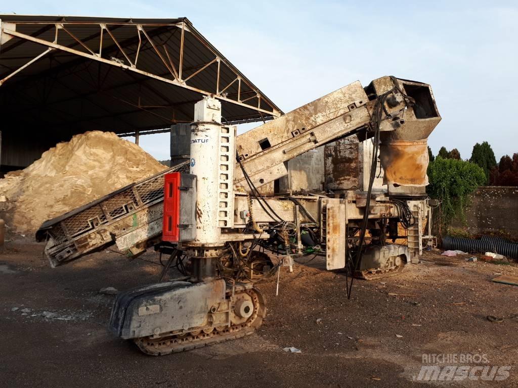 GOMACO COMMANDER III Diger