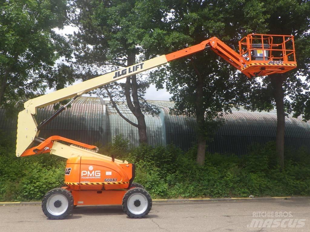 JLG 600AJ Körüklü personel platformları