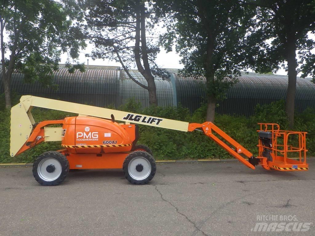 JLG 600AJ Körüklü personel platformları