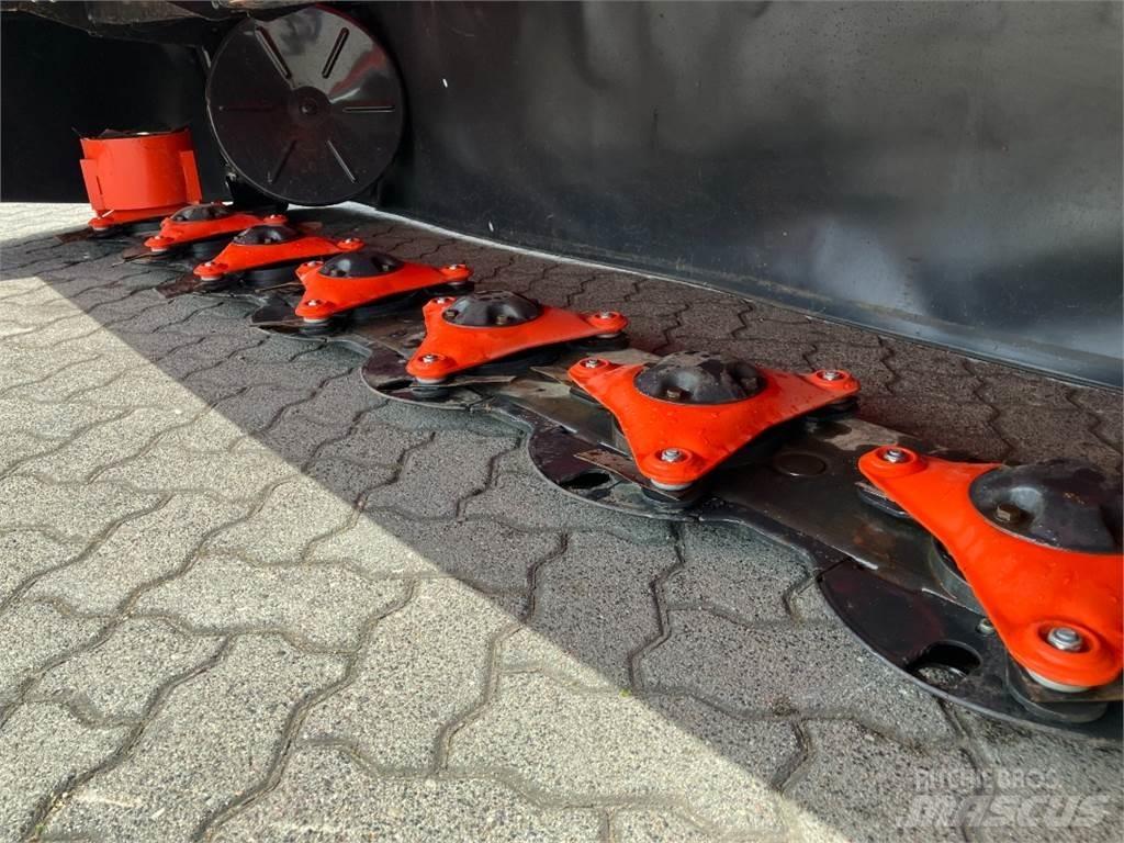 Kubota DM4032 Diskli çayir biçme makinasi