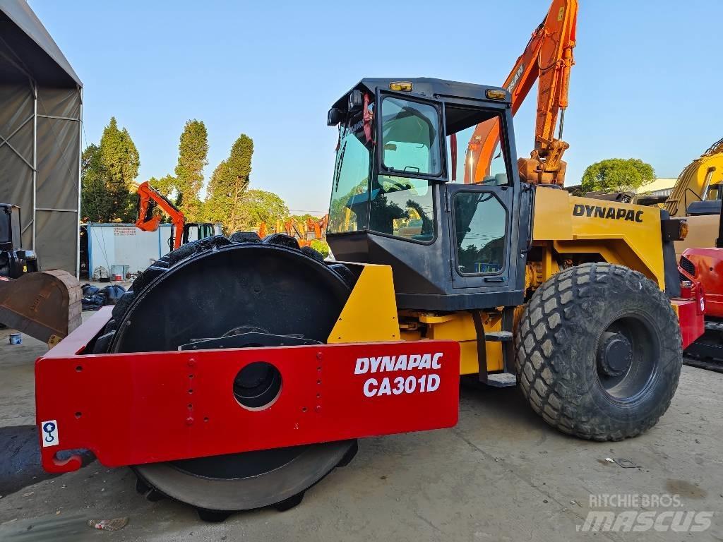 Dynapac CA 301 D Tek tamburlu silindirler