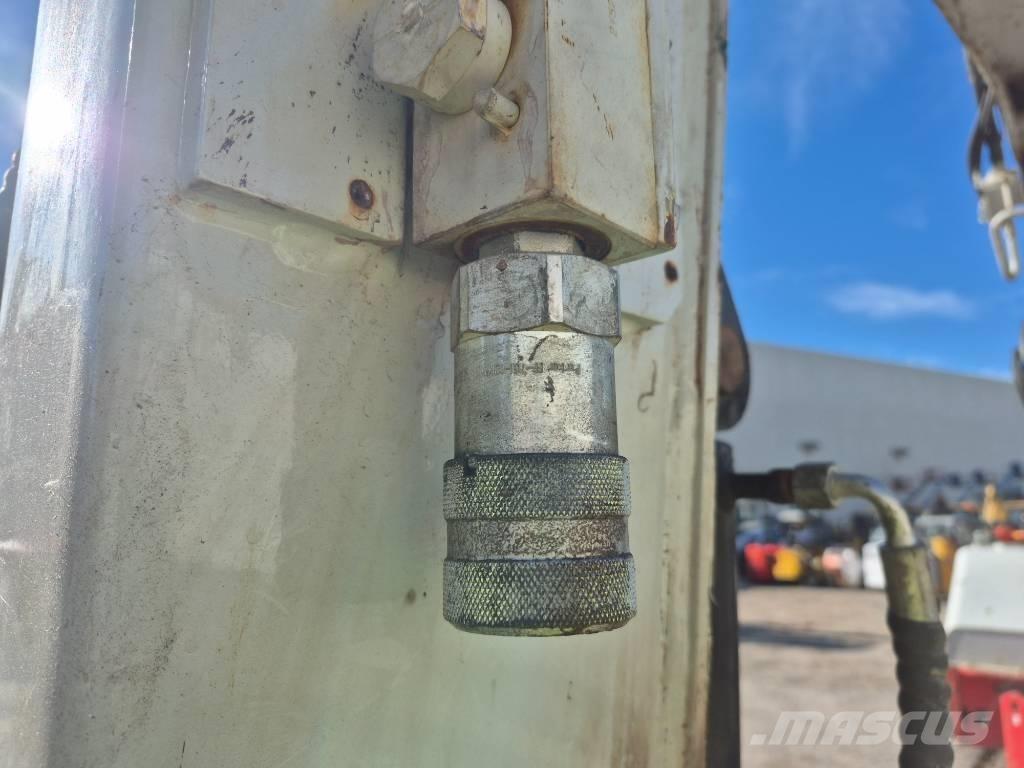 Takeuchi TB 280 FR Paletli ekskavatörler