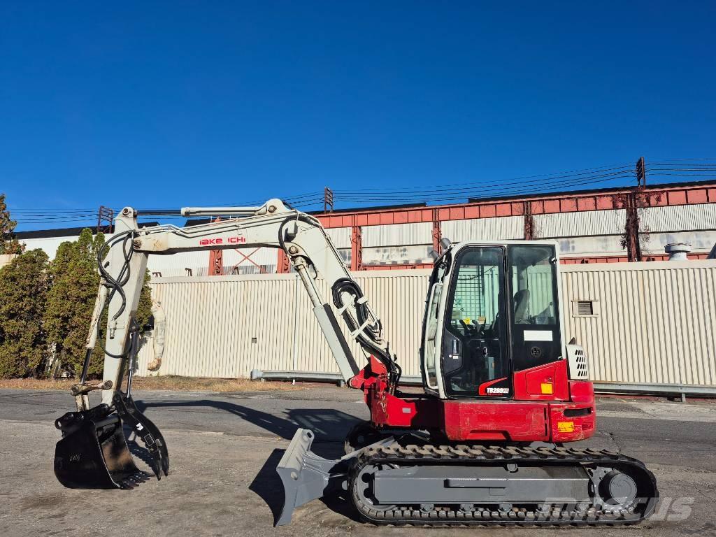 Takeuchi TB 280 FR Paletli ekskavatörler